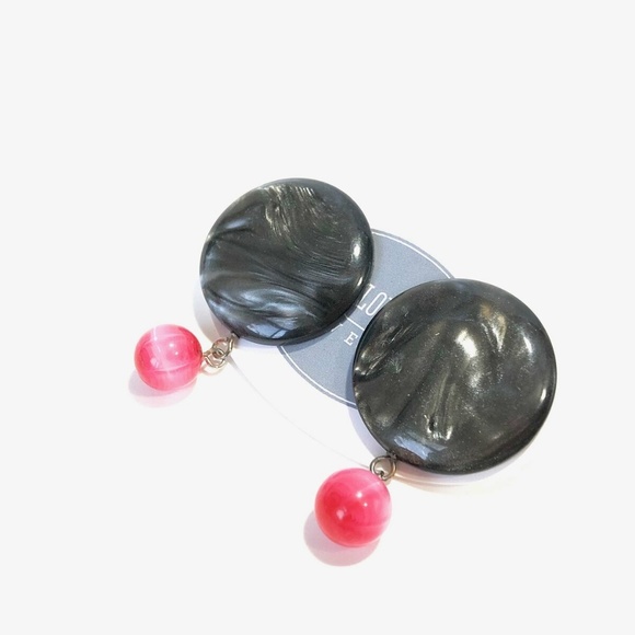 Disc Vintage Lucite Statement Earrings - Picture 3 of 8